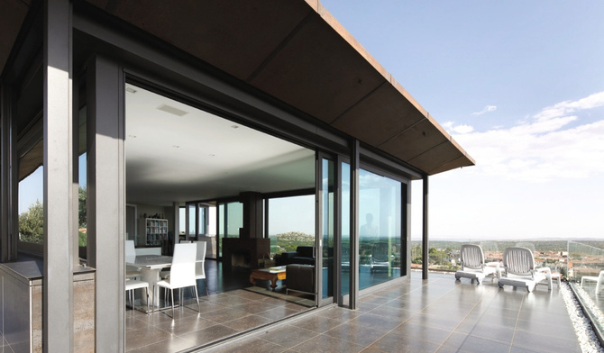 Fensterfroh in Sundern (Sauerland): Veräußerung und Verpflanzung von Lichtöffnungen